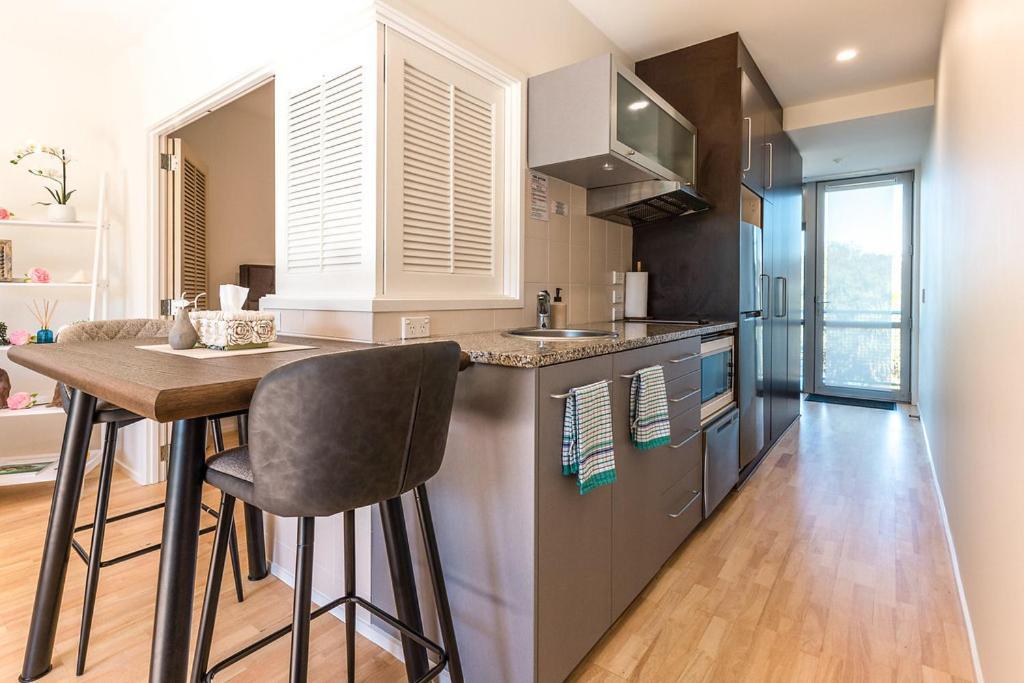 Oneroa Bay Villa Waiheke ภายนอก รูปภาพ